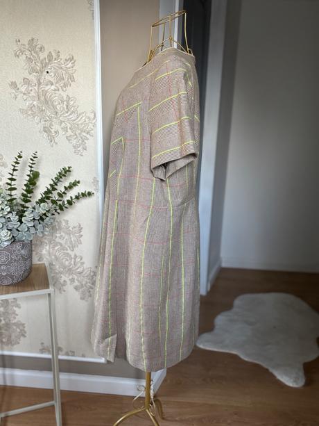 Madeleine luxusné šaty, 46