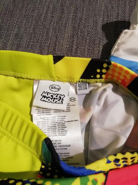 Plavky v top stave, 98