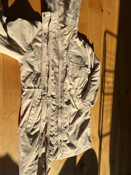 Zimna dievcenska bunda, reserved,158