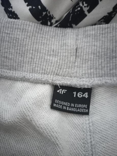 Chlapcenske kratase, 164