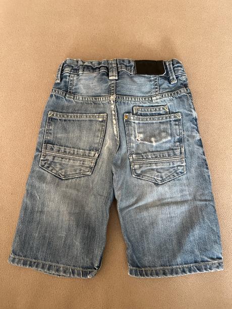 Riflove kraťasy, 110