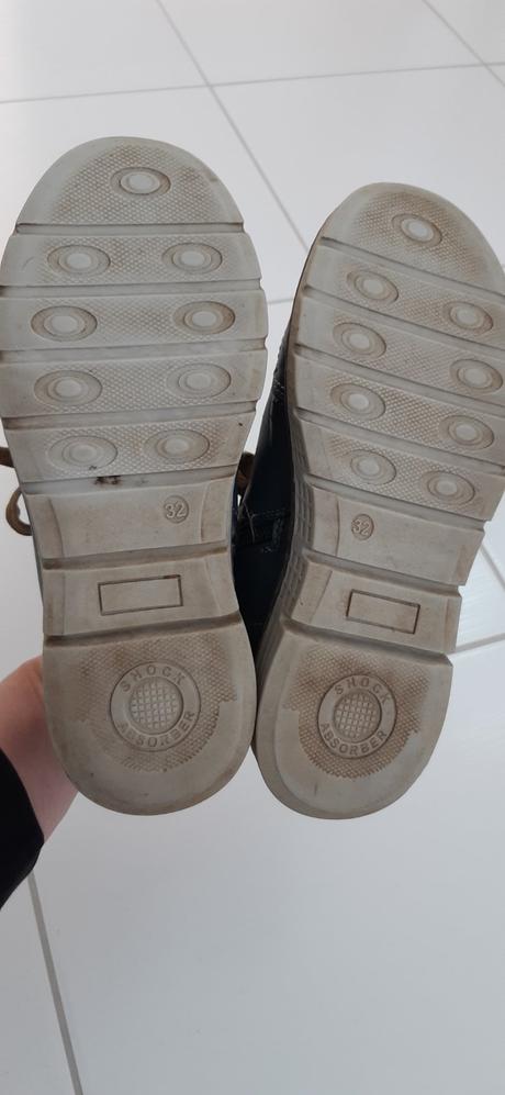 Topánky členkové baťa, 32