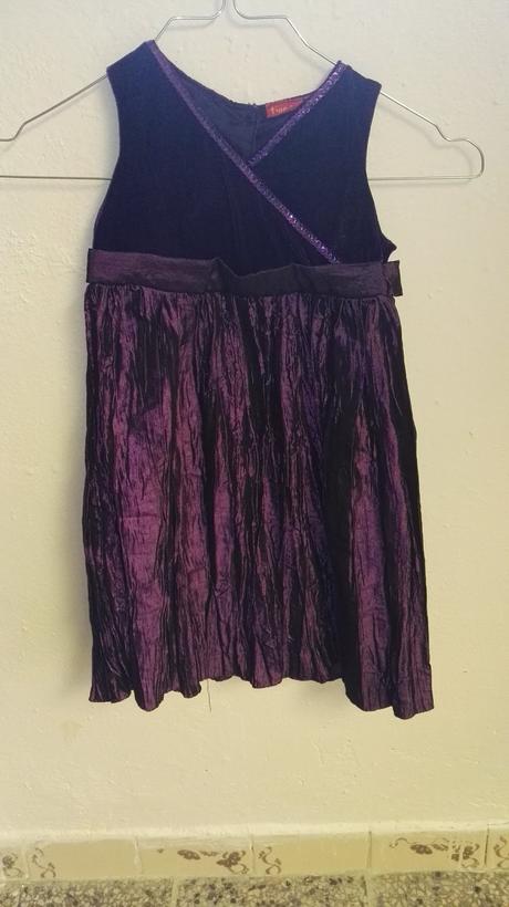 Spoločenské šaty, 98