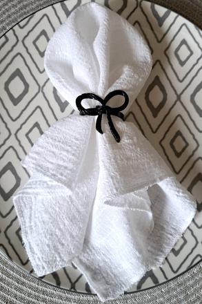 Látkové obrúsky spolu s krúžkami,