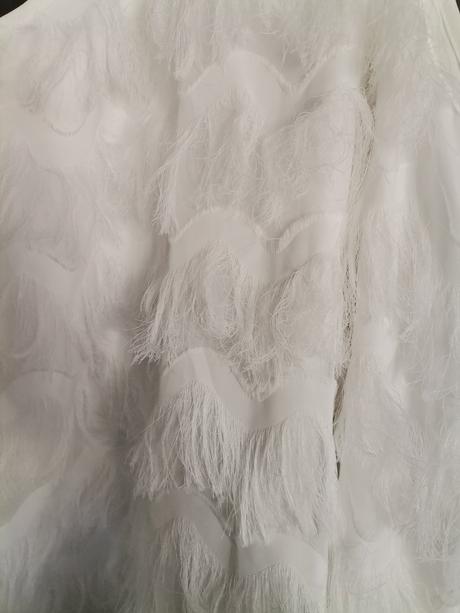 Zaujímavé šaty, 42