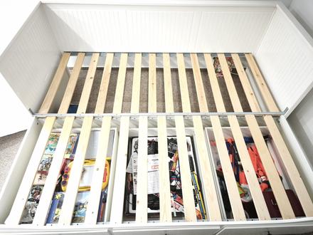 Posteľ ikea, šírka (cm): 180,dĺžka (cm): 200