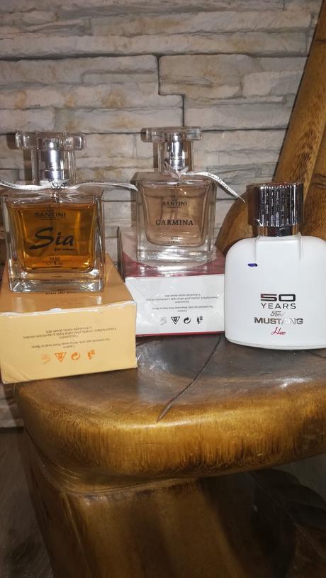 2parfémy santini + zadarmo ostatné, 
