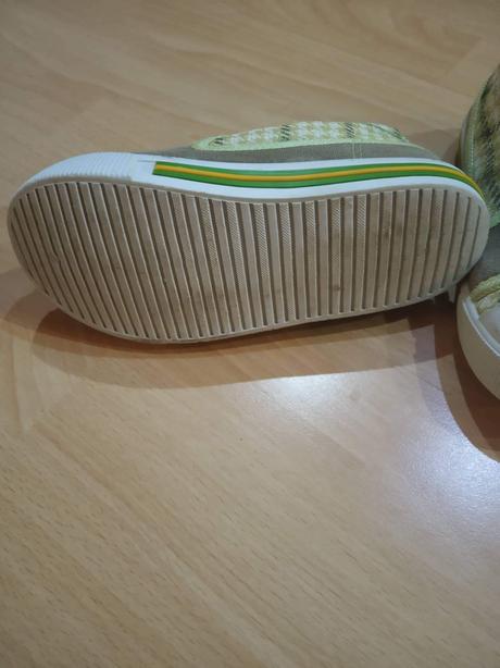 Platennē tenisky, 30