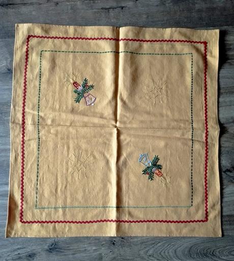 2ks vianočné obrusy, 