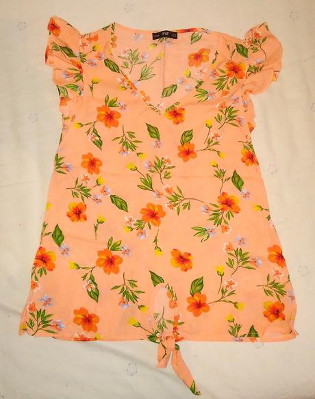 Kvetovaný top, f&f,s