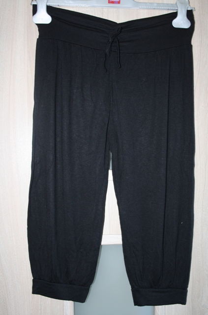 2x 3/4 štvrťové nohavice uni veľkosť, m