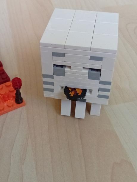 Lego minecraft 21143 podzemná brána, 