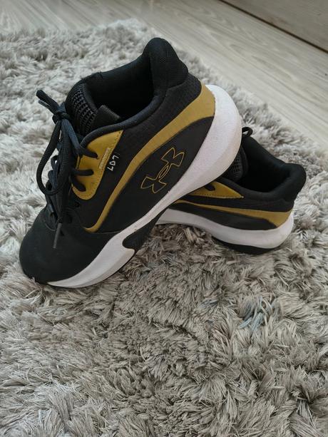 Tenisky 3x obuté, under armour,40