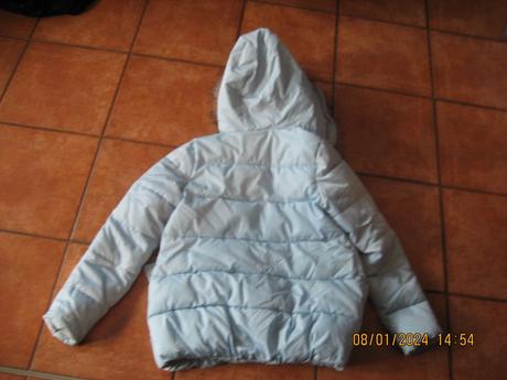 Vetrovka, xs