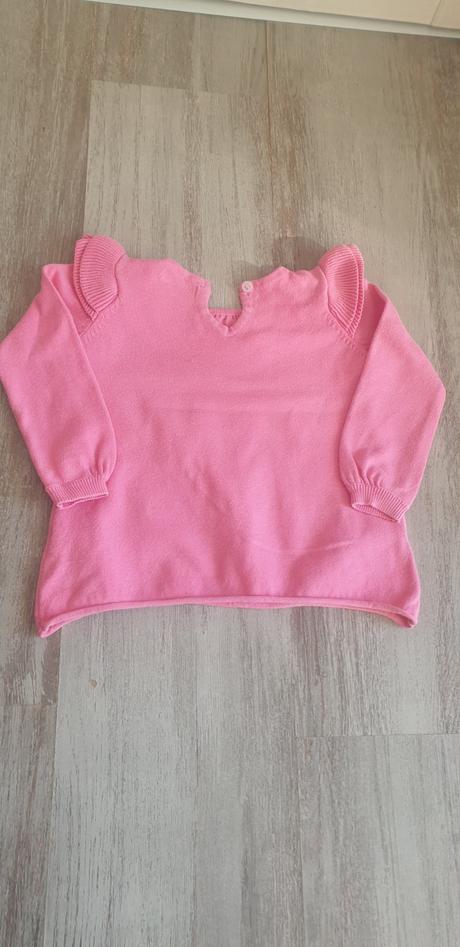 Svetrik, reserved,74