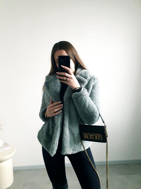 Kožúšok s, reserved,s