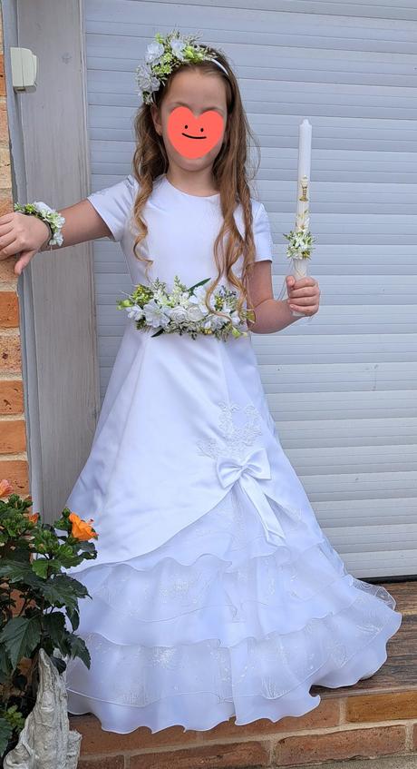 Šaty na 1. sväté prijímanie, 134