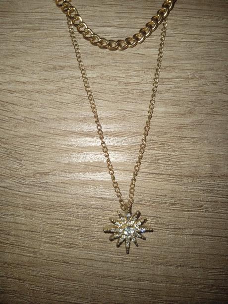 Dámsky náhrdelník, 