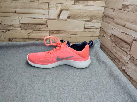 Nike 38,5 - dámske tenisky, nike,38