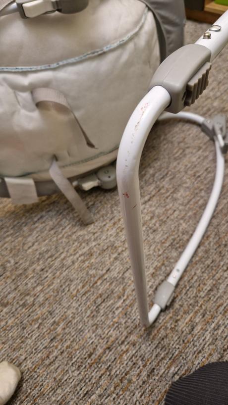 Hojdacie kesielko (na kŕmenie),