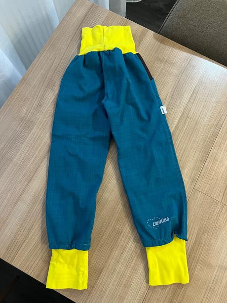 Prechodne nohavice rastuce, 104