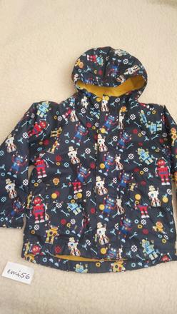 3135. vetrovka s kapucňou znač., 98