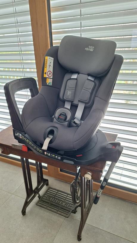 Britax römer autosedačka dualfix m i-size (61-105), britax