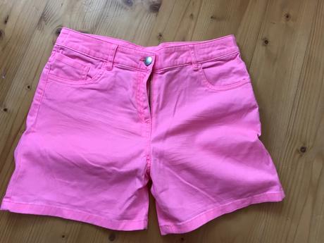 Dievčenské kratasy, 36