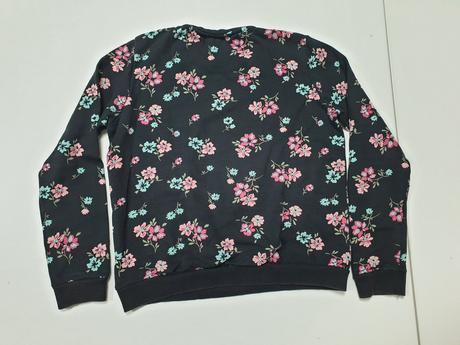 Pekný pulóver s flitrami, c&a,146