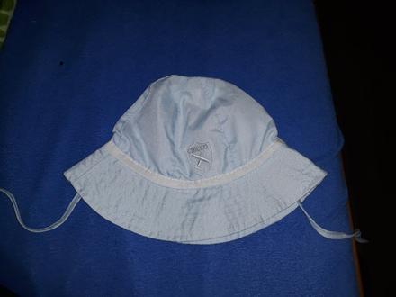 Klobučik, chicco,74