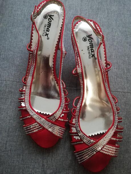 Dámske sandalky., 40