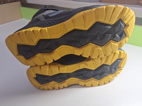 Zimna obuv 34, fila,34