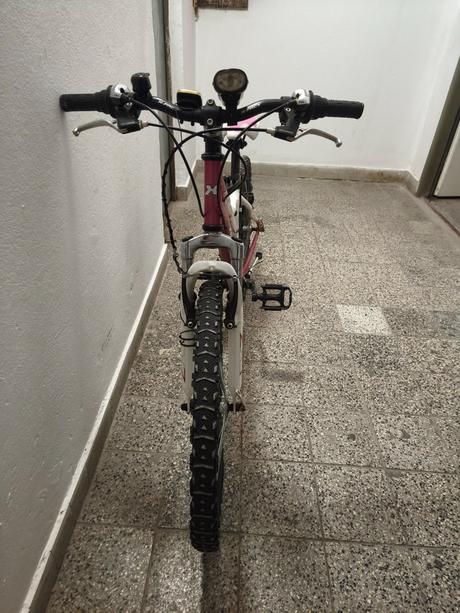 Dievčenský bicykel, 24