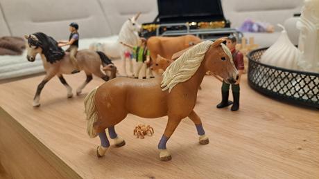 Schleich,