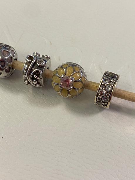 Pandora klipy, pandora