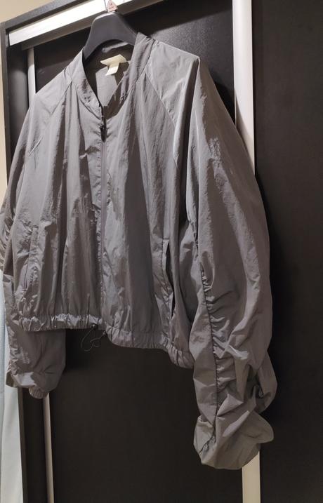 Super bunda bomberka, h&m,xxl