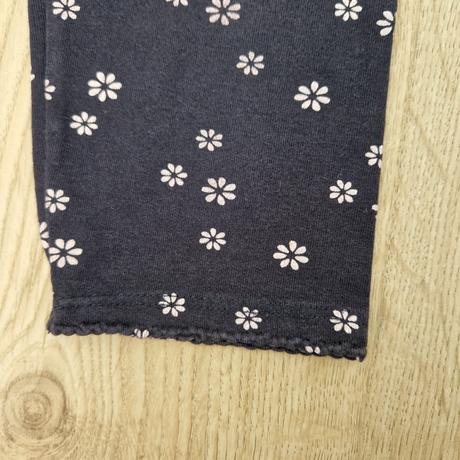 Tričko hm bavlnené tmavomodré s bielymi kvetmi, h&m,116