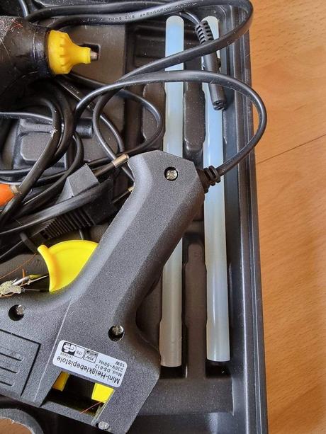 2x tavna pistol a napln,