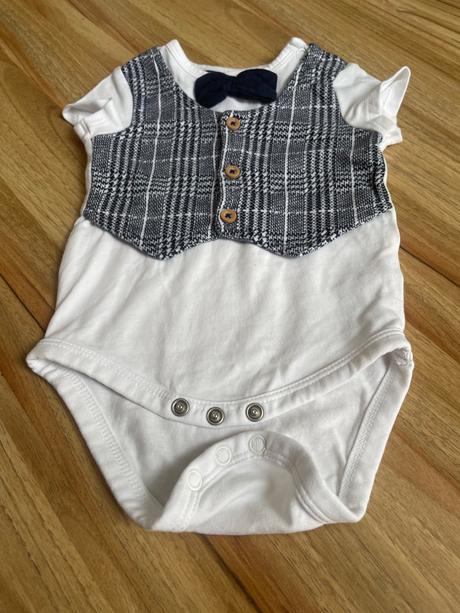 Spoločenské oblečenie, 68