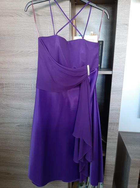 Spolocenske saty, 38