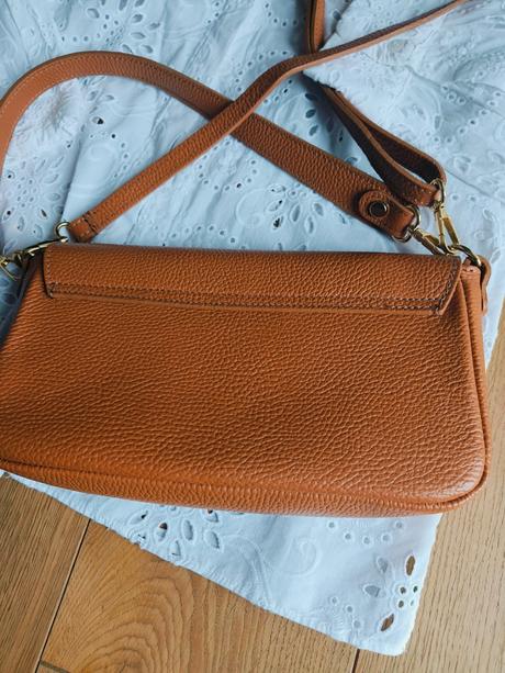 Kožená kabelka zn. vera, 