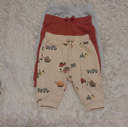 Chlapčenské tepláky, sinsay,74