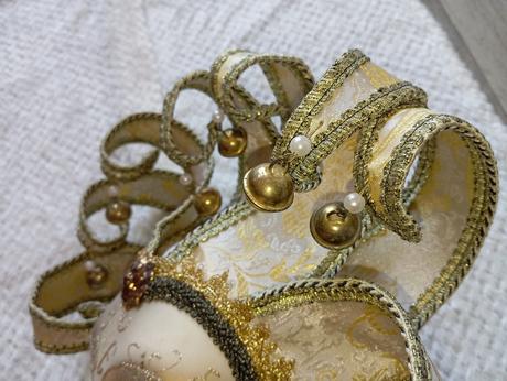 Benátska maska so zvončekmi, 