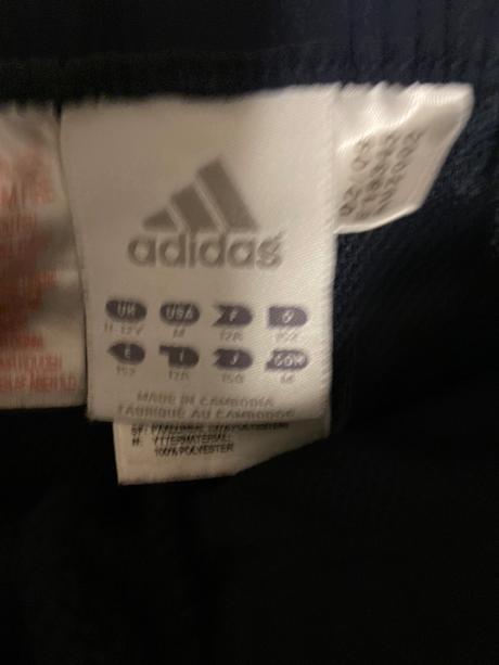Adidas šuštiakove kraťasy, adidas,152