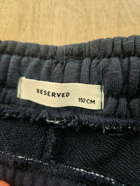 Modré tepláky, reserved,152