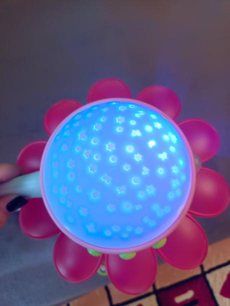 Kolotoč nad postieľku + projektor,