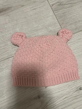 Ružová čiapka s uškami, 62