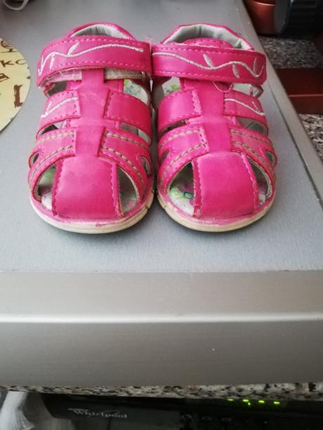 Dievčenské sandále, 20