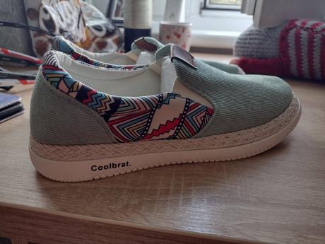 Platené topanky, 42