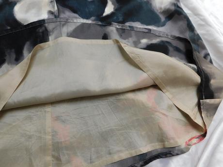 Kvalitna velmi pekna sukna, 42